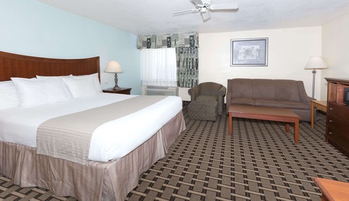 Suite, 1 King Bed