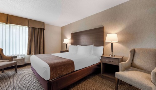 Suite, 1 King Bed, Non Smoking, Kitchen (Living Room;w/ Sofabed, Full Kitchen)