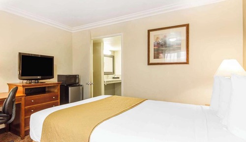 Room, 1 Queen Bed, Accessible, Non Smoking