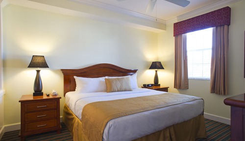 3 Bedroom 2 King 2 Twin Suite