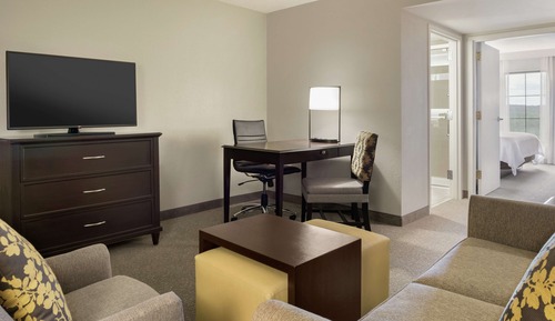 Suite, 1 King Bed, Accessible, Bathtub