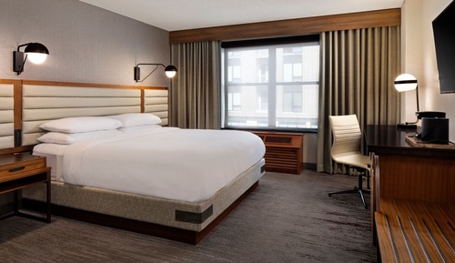 Signature Room, 1 King Bed, Non Smoking