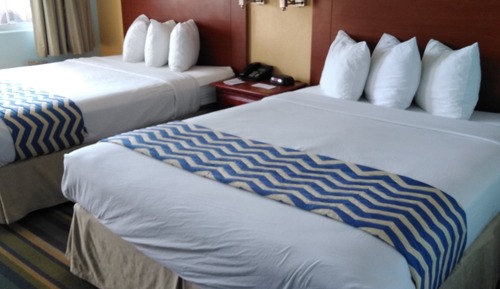 Room, 2 Queen Beds, Accessible, Non Smoking