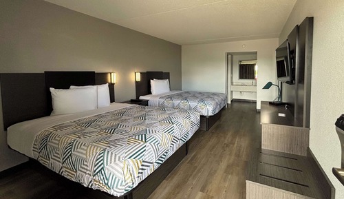 Standard Room, 2 Double Beds, Non Smoking