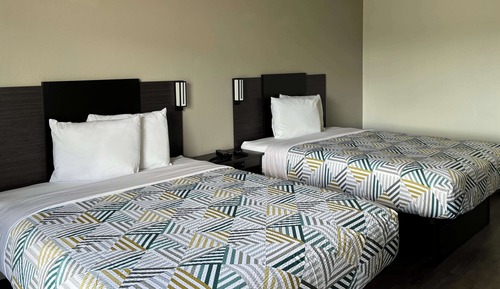 Standard Room, 2 Queen Beds, Smoking