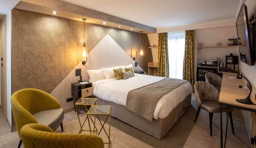 Suite, 1 King Bed, Non Smoking
