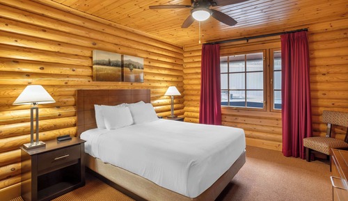 2 Bedroom 2 QN Suite W/Hearing ACC - RI Shower