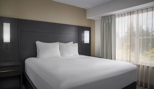 Suite, 2 Bedrooms (Hearing Accessible)