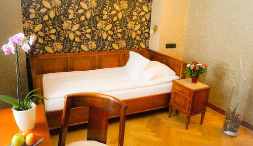 Exclusive Single Room, 1 Large Twin Bed