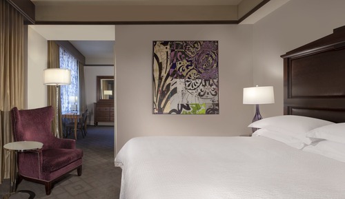 Signature Room (Pure Wellness )