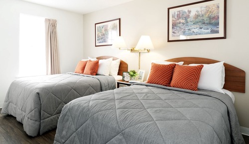 Traditional Room, 2 Queen Beds, Non Smoking