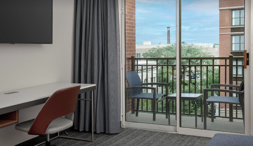 Suite, 1 Bedroom, Balcony