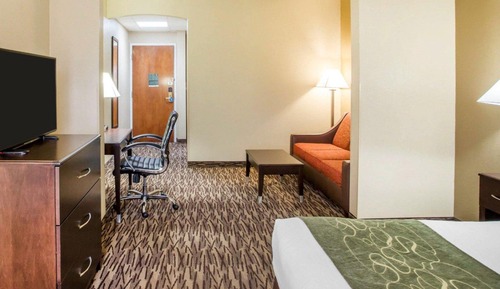 Suite, 1 King Bed, Non Smoking