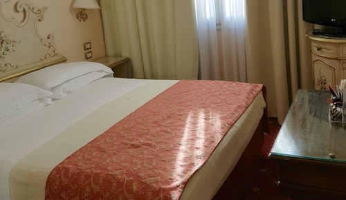 Double Room (Small)