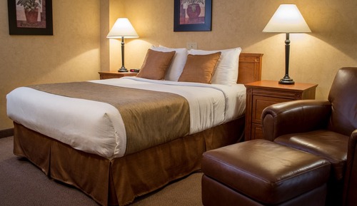 Standard Room, 1 Queen Bed, Non Smoking