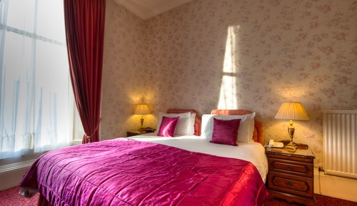 Standard Double Room, Shared Bathroom