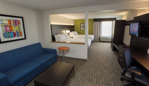 Suite, Multiple Beds