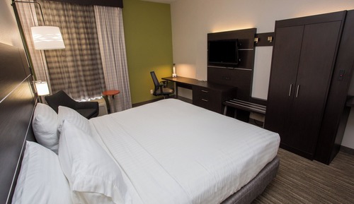 Standard Room, 1 King Bed