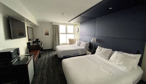 Room, 2 Queen Beds, Non Smoking, Lake View