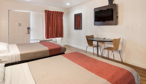 Deluxe Room, 2 Double Beds, Non Smoking, Refrigerator & Microwave