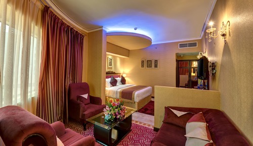 Room (Interconnecting room)