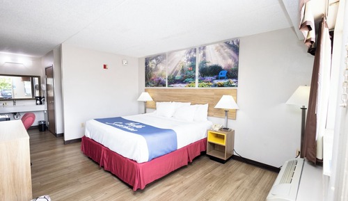 Standard Room, 1 King Bed, Accessible