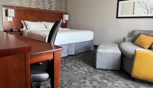 Room, 1 King Bed, Ground Floor (Hearing Accessible)