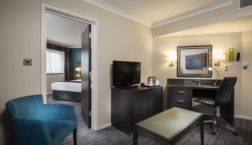 Suite, 1 King Bed with Sofa bed (Super King)