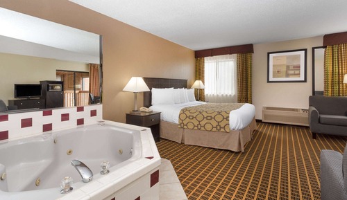 Suite, 1 King Bed, Non Smoking