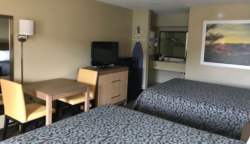 Room, 2 Queen Beds, Non Smoking