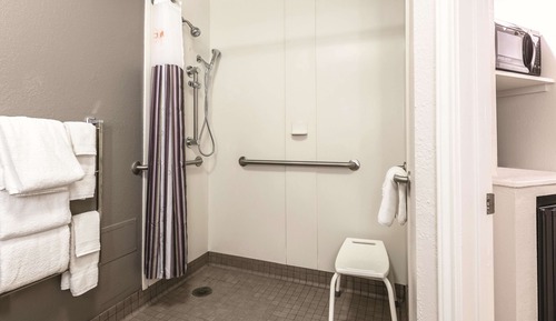 Room, 2 Double Beds, Accessible, Non Smoking (Mobility)