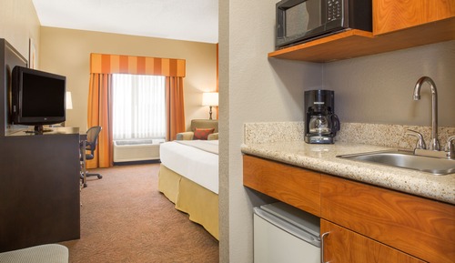 Suite, 1 King Bed (Additional Living Area)