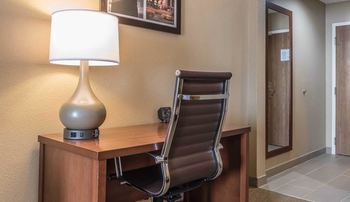 Suite, 1 King Bed, Non Smoking