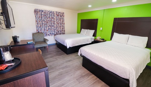 Standard Room, 2 Queen Beds, Non Smoking