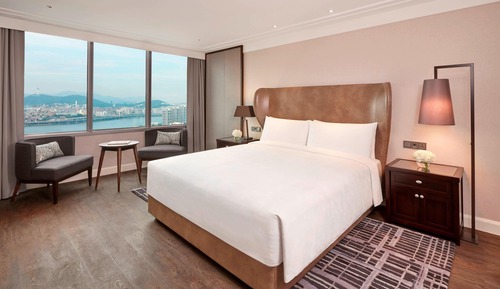King Suite, King Bed, 1 Bedroom, Non Smoking