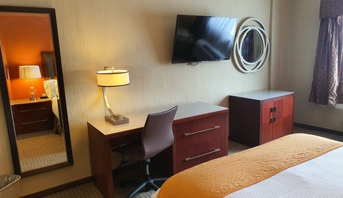 Standard Room, 1 King Bed