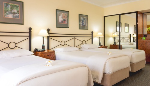 Triple Poolview Room