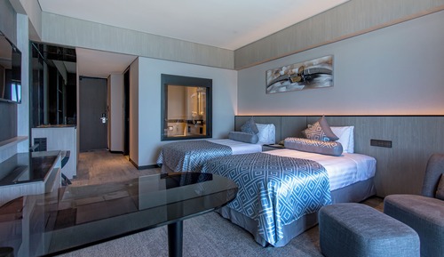 Premium Sea View Twin