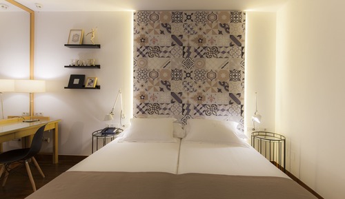 Double Room Single Use (Goya Street View)