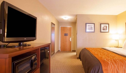 Suite, 1 King Bed, Non Smoking