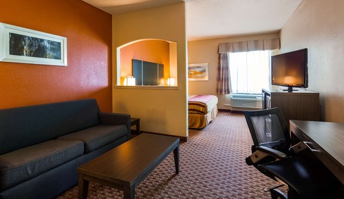 Suite, 1 King Bed, Non Smoking