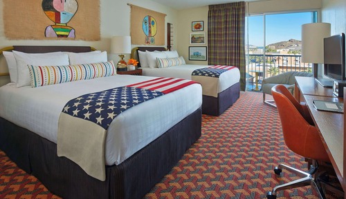 Room, 2 Queen Beds, Garden View