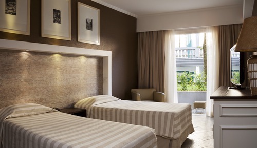 Premium Room
