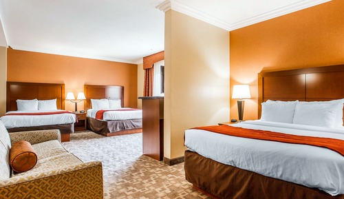 Superior Suite, 3 Queen Beds, Sofa Bed, Non Smoking