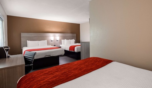 Standard Room, Multiple Beds, Non Smoking, Refrigerator & Microwave