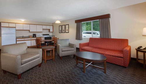 Suite, 1 King Bed, Non Smoking