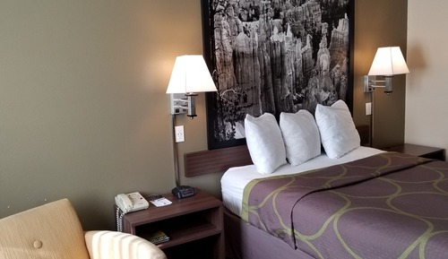 Standard Room, 1 Queen Bed, Accessible, Non Smoking (Mobility)
