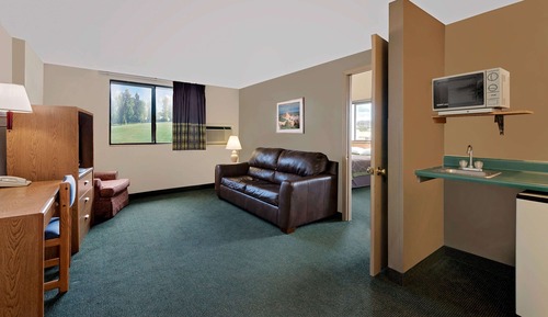 Suite, 1 Bedroom, Non Smoking (2 Queen Beds)