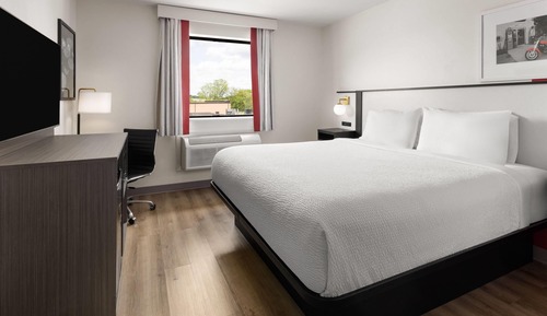 Room, 1 King Bed, Accessible, Non Smoking (Bathtub w/ Grab Bars, Mobility)