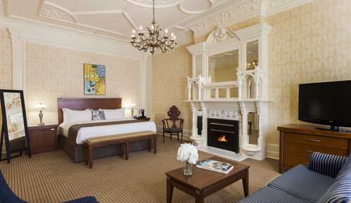 Suite (Versailles)